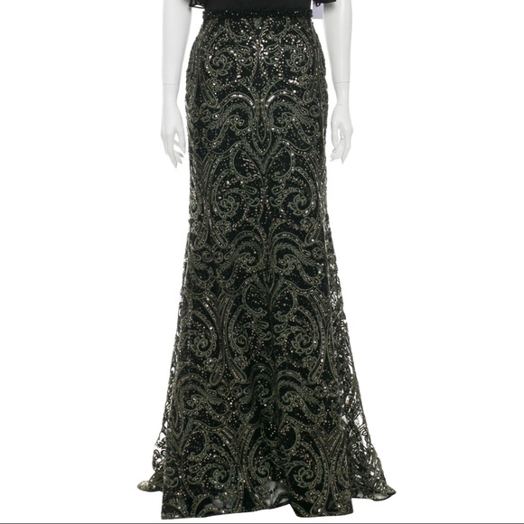 Gorgeous gown - Picture 5 of 6